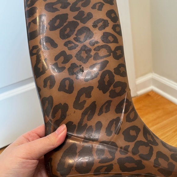 Coach Leopard Print Women's Rain Boots Size 7 - Picture 3 of 8